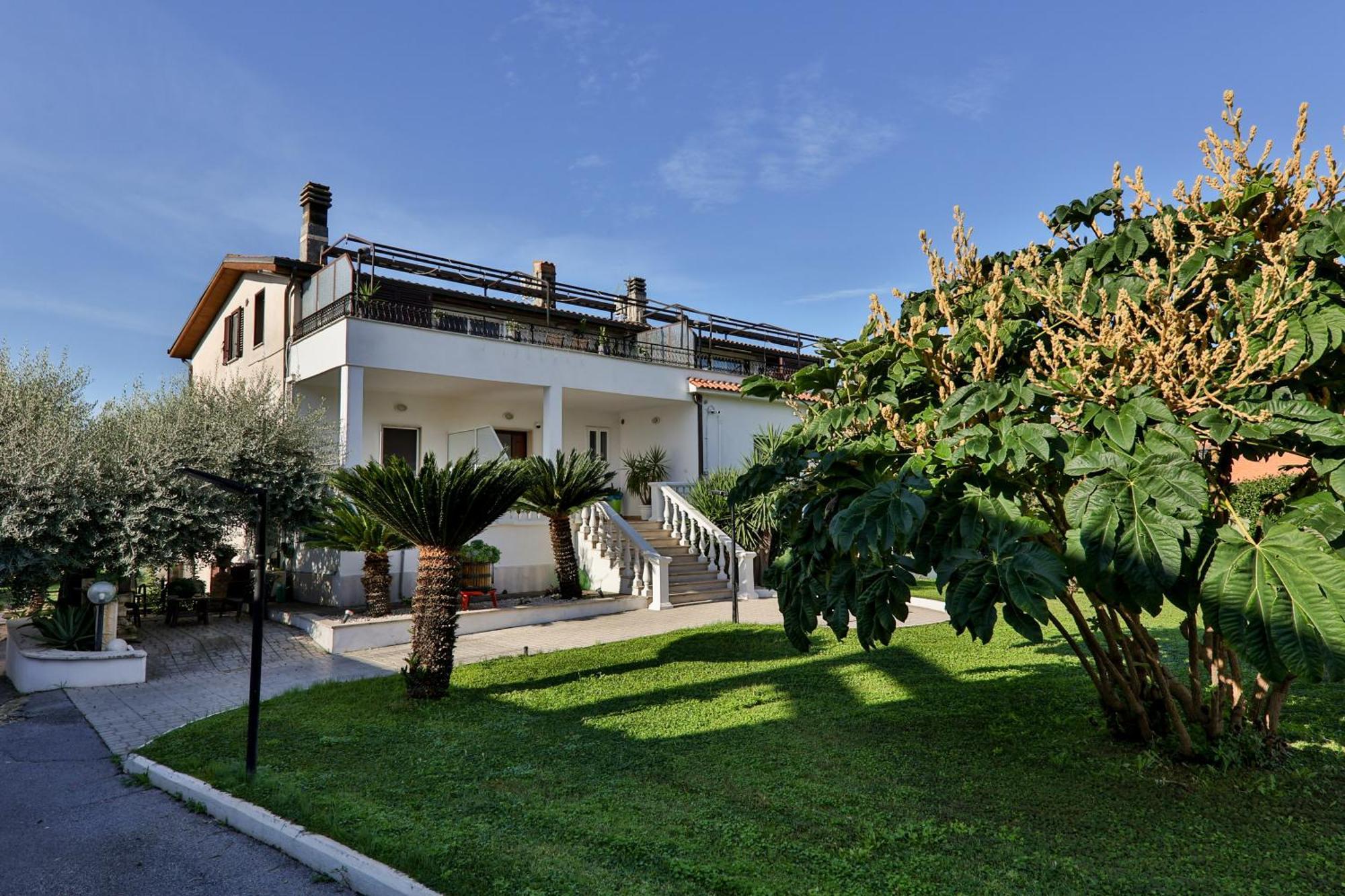 Il Giardino Di Stella Hotel Фраскати Екстериор снимка